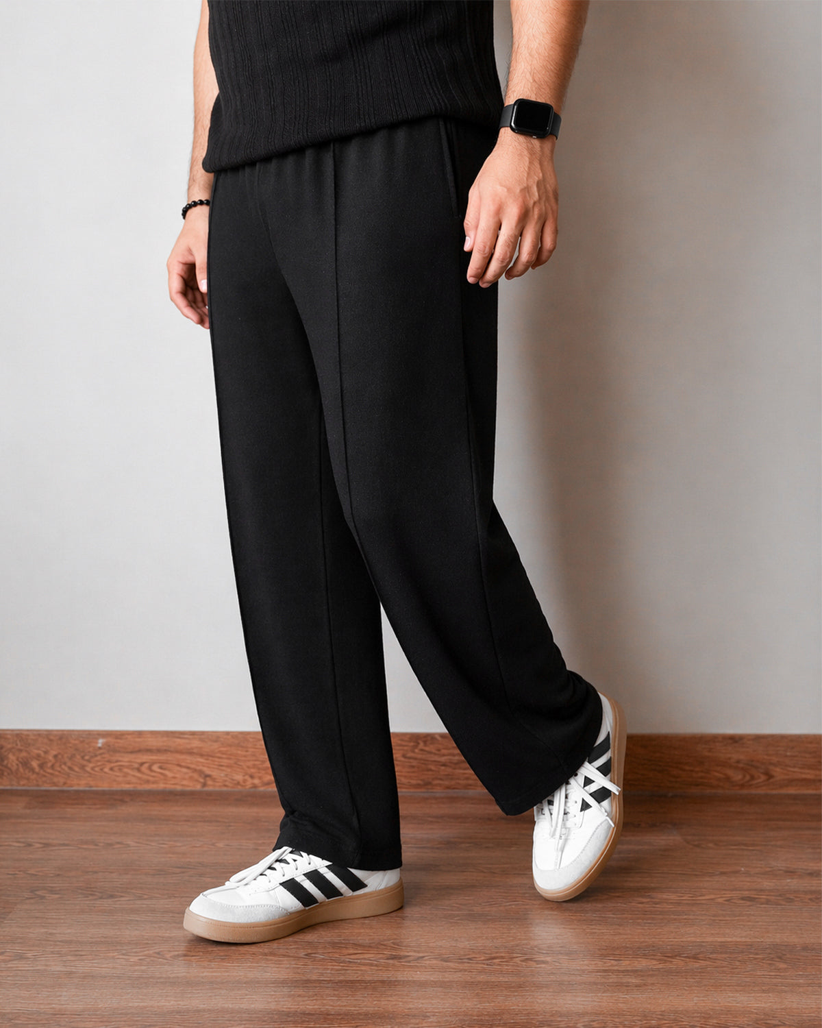 Unisex Pleated Trouser - Black